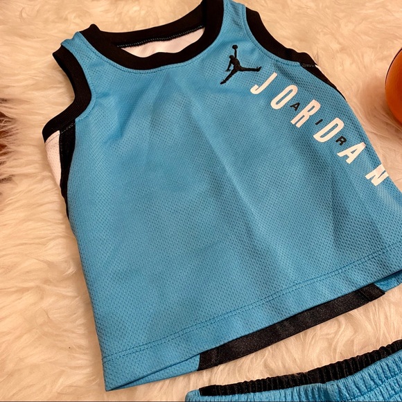 Baby Boys Jordan 2pc Short Set - Picture 3 of 3